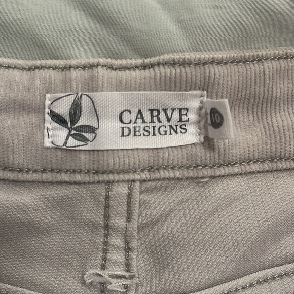 Carve Design Oahu 10in

I - Picture 2 of 4